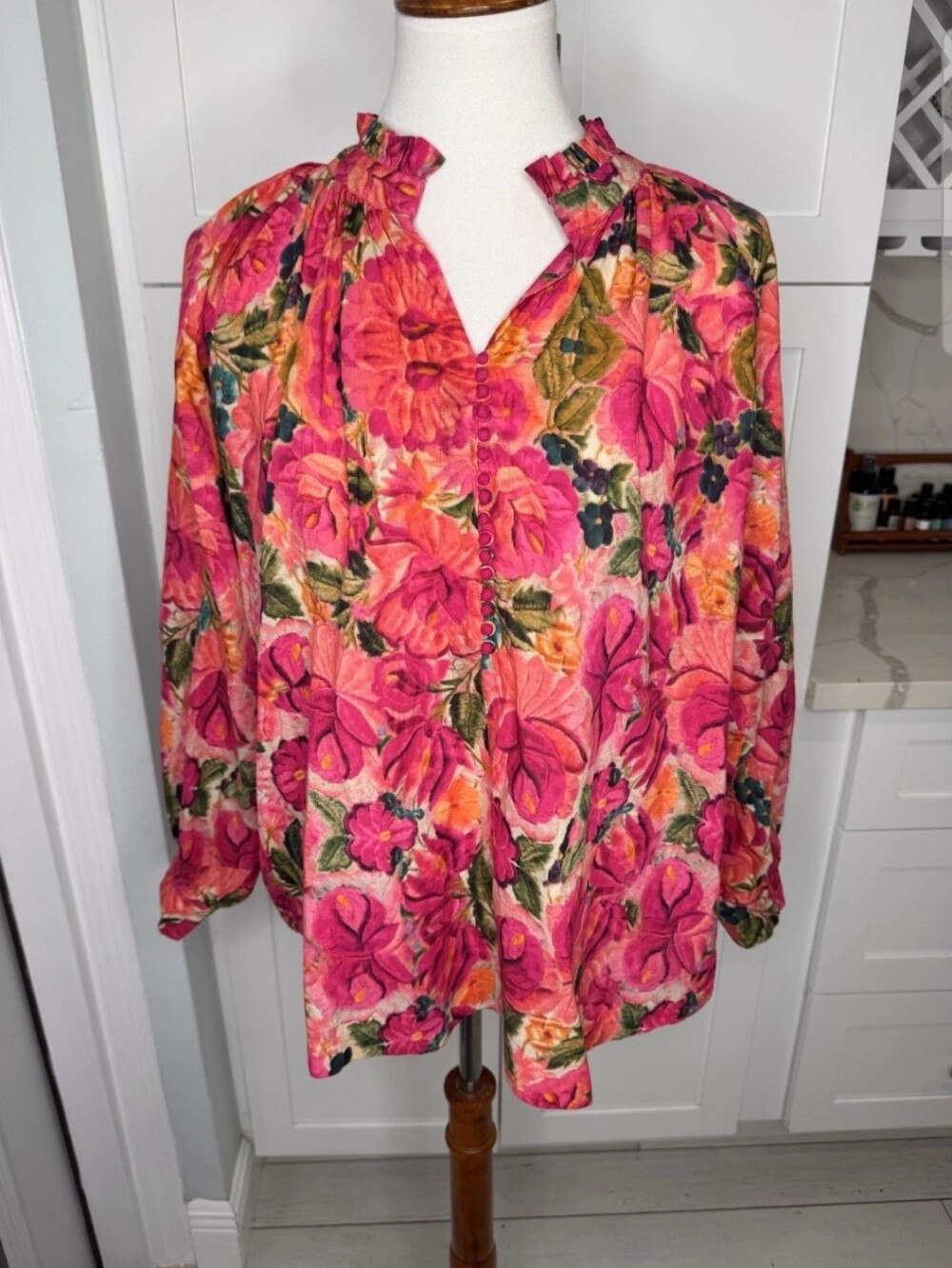 Ro's Garden Floral Pink Blouse - NWOT